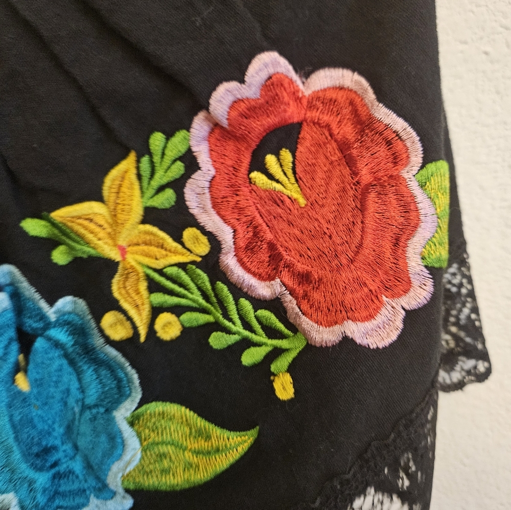 Beautiful BLACK DRESS with Embroidery FLOWERS (2,4) - Picture 8 of 8